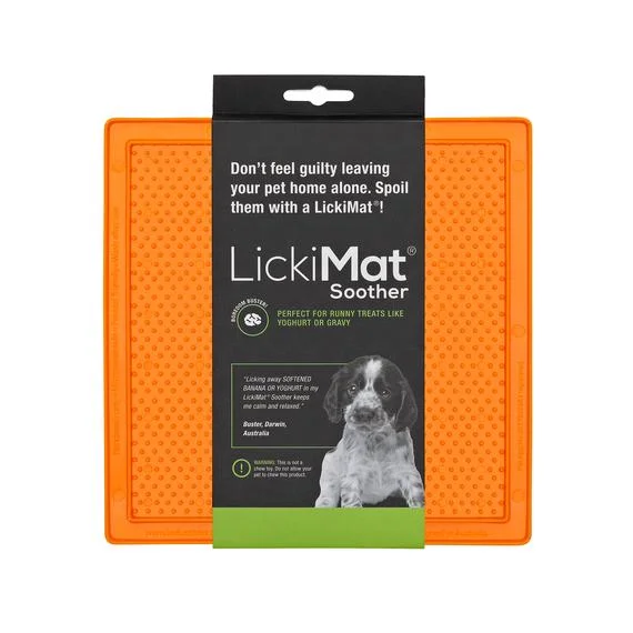 - ​​Christmas pet Christmas clothingLicki Mat Soother Orange