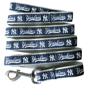   . **Cat collar bell model**New York Yankees Dog Leash