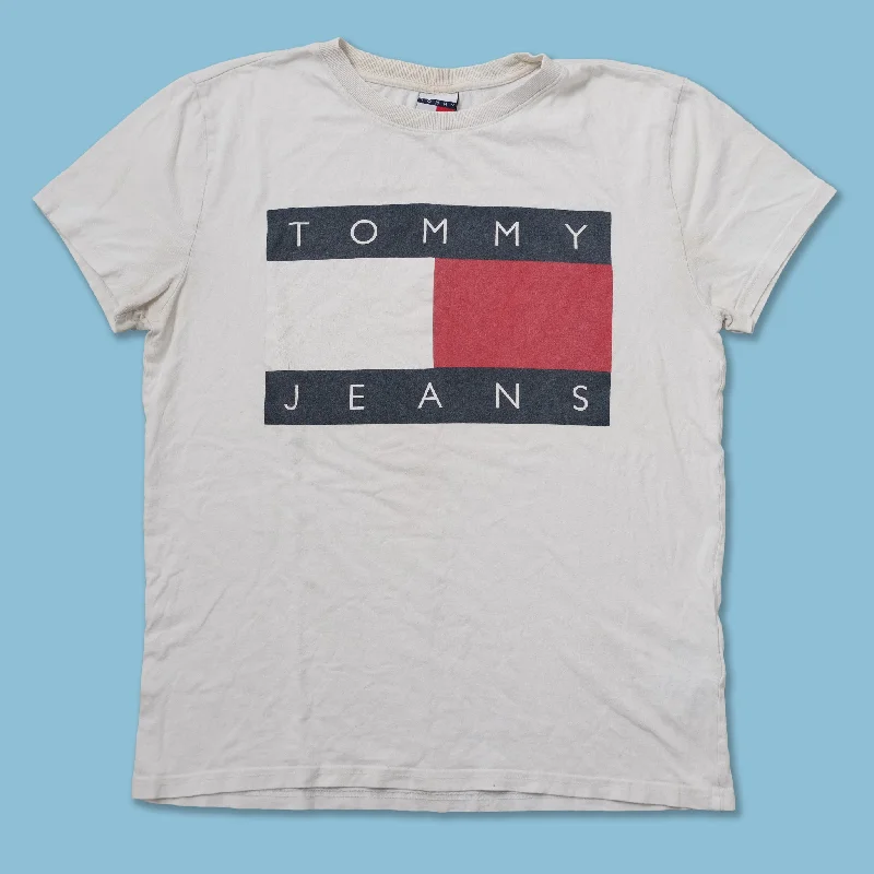 - Rabbit grass rack to prevent waste food boxVintage Tommy Hilfiger T-Shirt Small / Medium