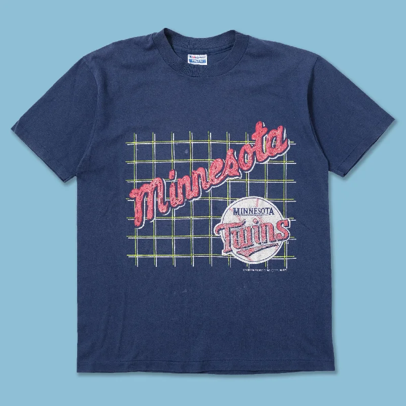 - Cat nail clippers with LED lightsVintage 1990 Twins T-Shirt Large