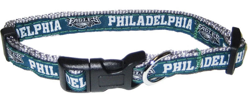  . **Pet comb to remove loose hair**Philadelphia Eagles Dog Collar